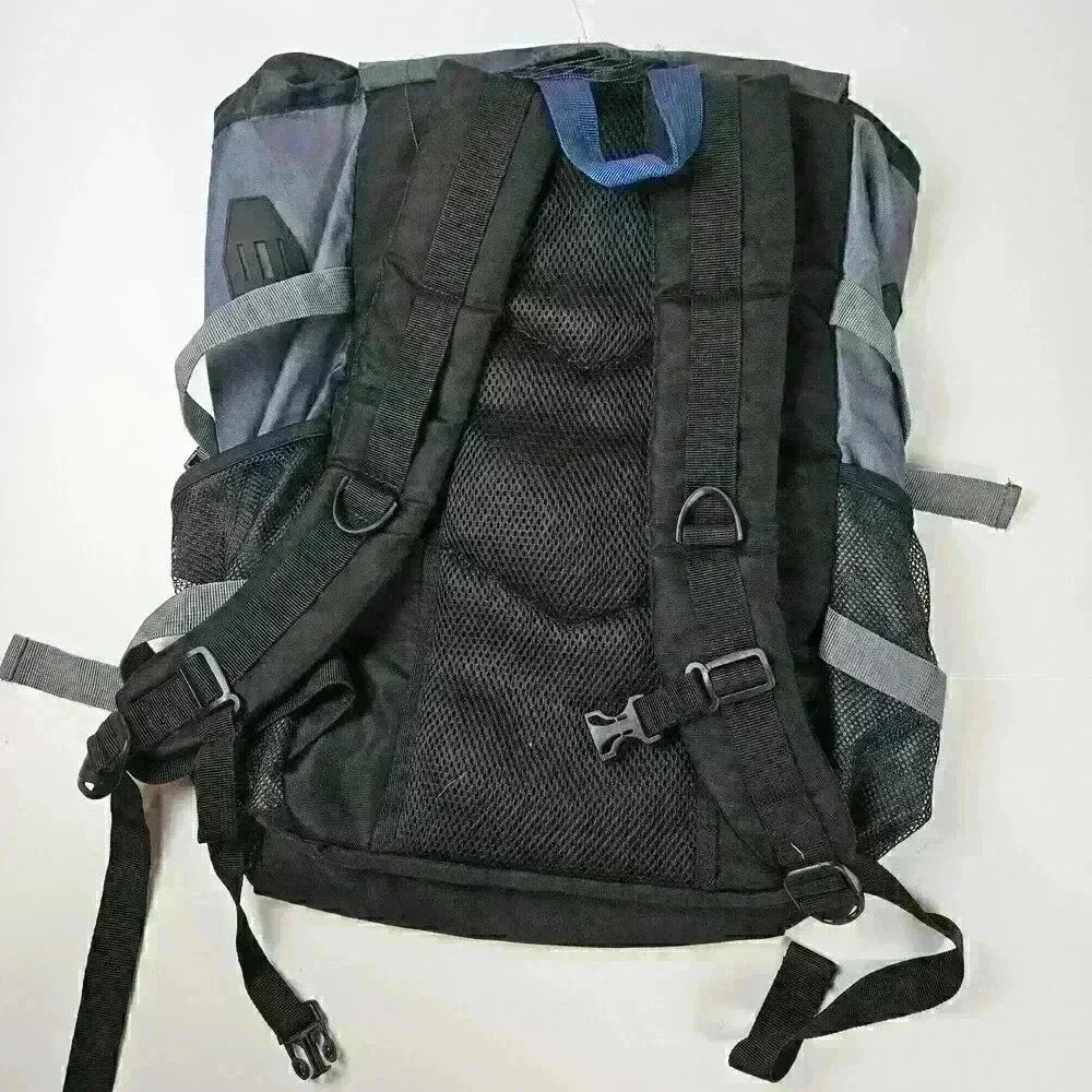Gerry Mochila Hinsdale Colorblock Flapover Top, Metal - Picture 2 of 9